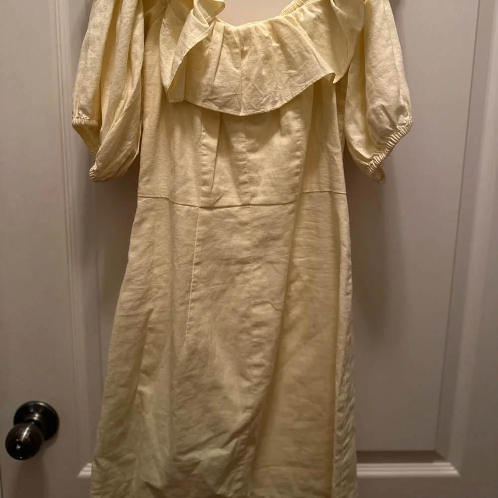 H&M Light Yellow Off-Shoulder Mini Dress - Picture 8 of 11